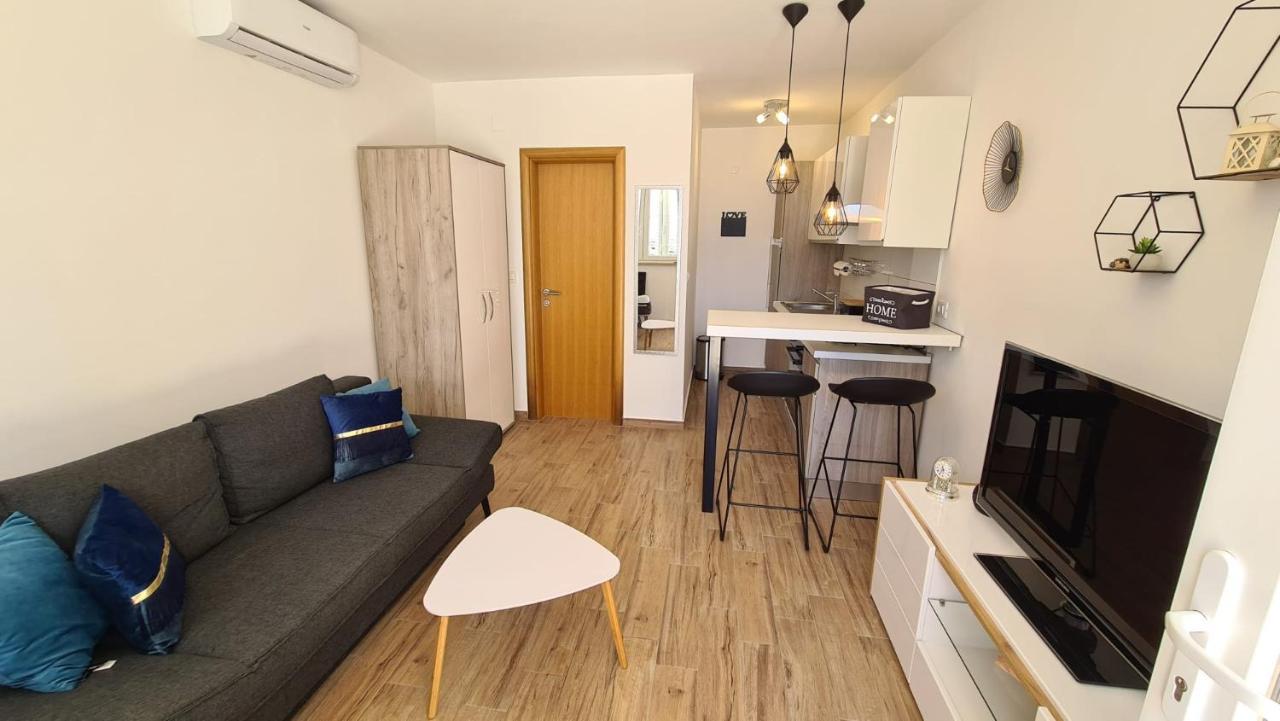 Studio apartman Kiara Bol Esterno foto