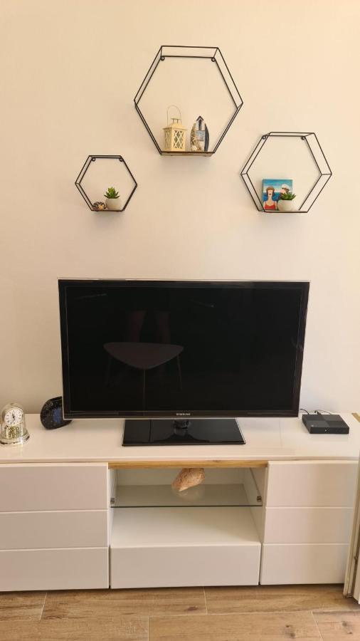 Studio apartman Kiara Bol Esterno foto
